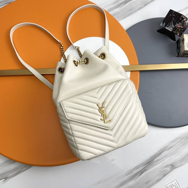 Backpack White ..The Smallest Sheepskin Backpack Is The Most Beautiful Backpack.