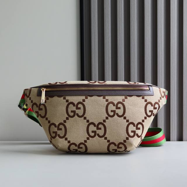 the Oversized Version Of The Classic Gg Pattern Was First Unveiled In The Ari
