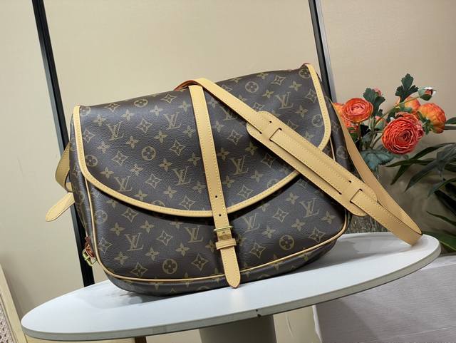 Exclusive Photo Of The Top Original Replica Saumur Medium Used Handbag M42254 Mo