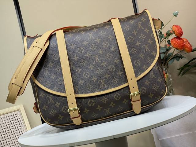 Exclusive Photo Of The Top Original Replica Saumur Large Used Handbag M42252 Mon