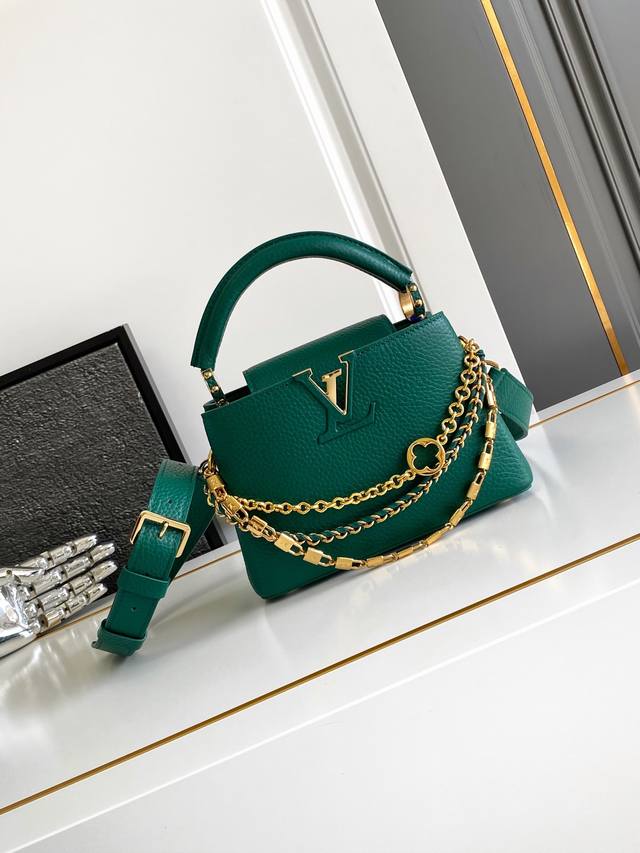 Dynamic Chip Special Purchase M11906 Green Detailed Features: 21X14X8 Cm Length
