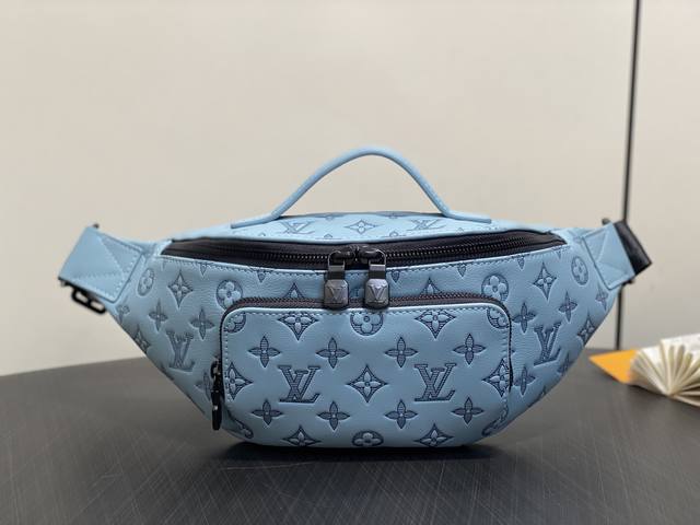 Factory Price P Top Original M14782 Light Blue Full Leather Men's Bag Chest Bag