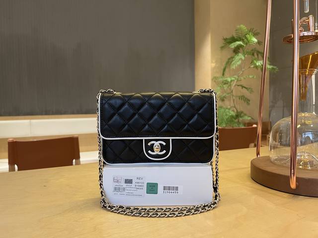 a96133 Chane1 25P Panda Series Woc Is Full Of Exquisiteness. This Season Is S