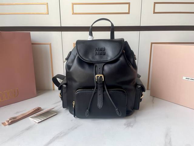 New Backpack 5Bz042 Large This Leather Backpack Adopts A Campus Style Design, Wh