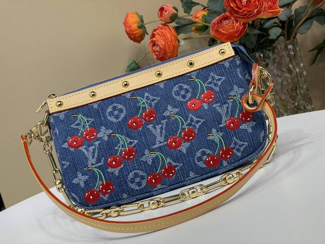 exclusive Real Shot Of The Top Original Replica Pochette Accessoires Mahjong