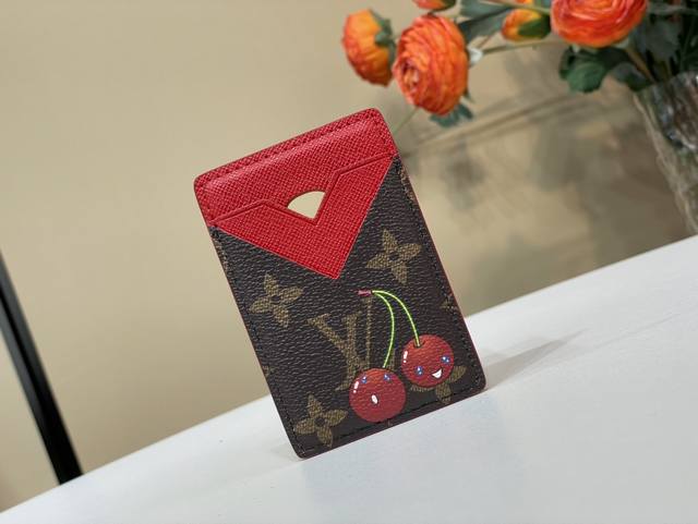 exclusive Photo Of The Top Original Replica Lv X Tm Magnet Mobile Phone Card