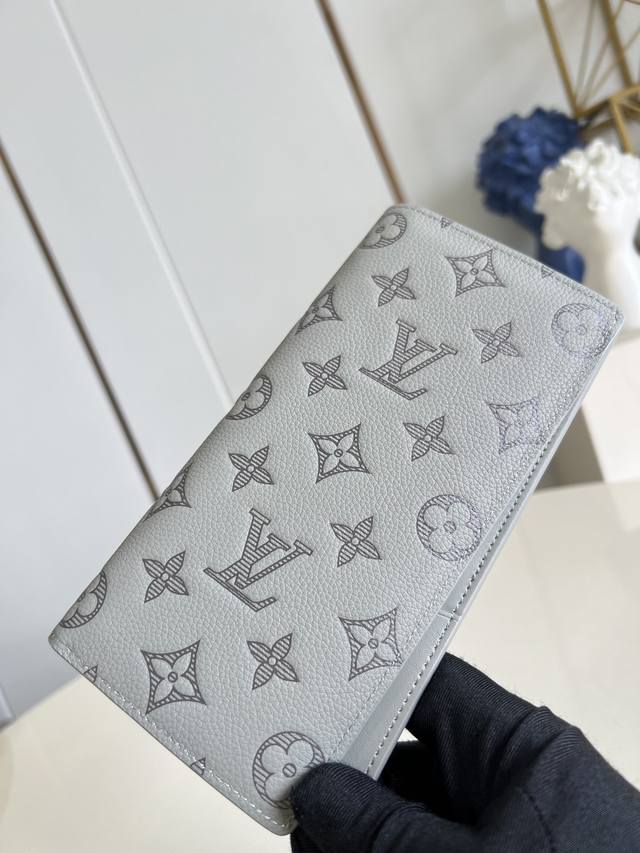 Factory Price P Top Original M14788 Ice Grey Made From The New Iconic Monogram E
