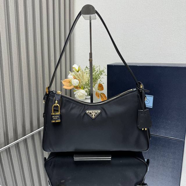 Top Original New Shoulder Bag 1Bc232 Arrived This Shoulder Bag Is Modern And Ver