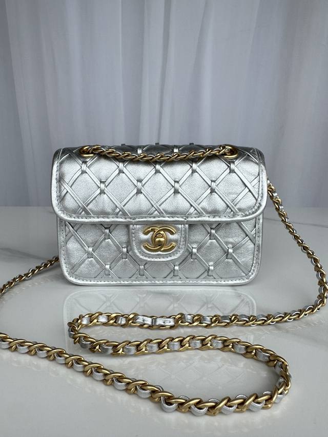 Brand: Chanel Model: As4797 Introduction: Original Quality Classic Work The Fore
