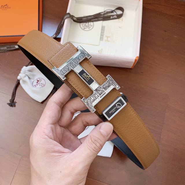 Delivery Genuine Packaging Herm