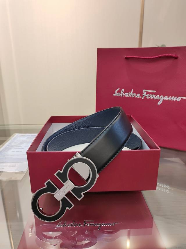 Ferragamo's New Double-Sided Imported Cowhide With High-Quality Copper Buckles.