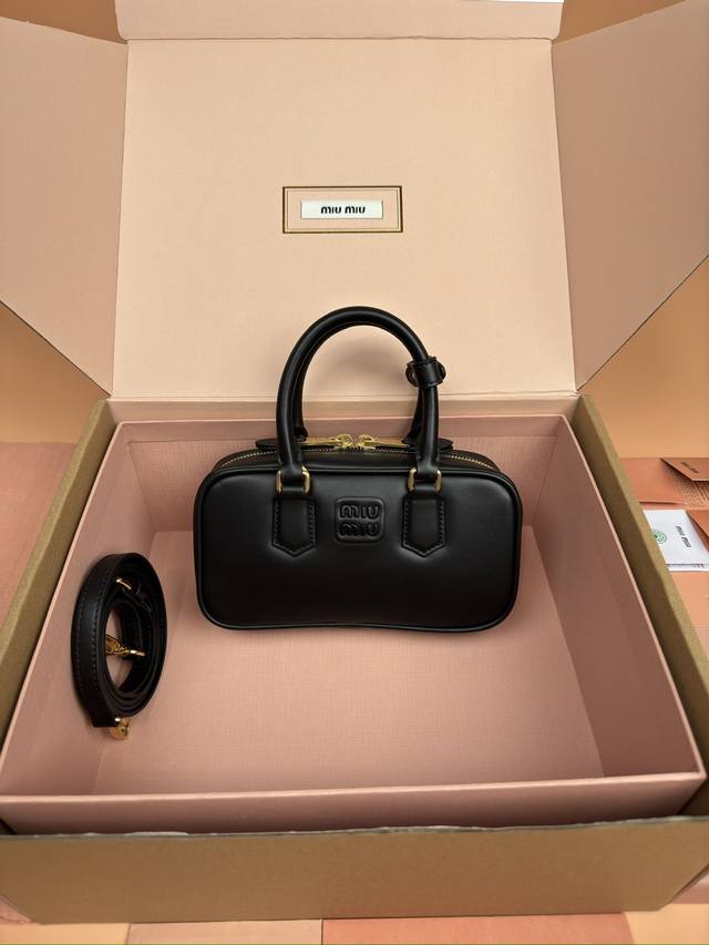 Original Leather 1070 With Picture Packaging Premium Hardware Original Leather A