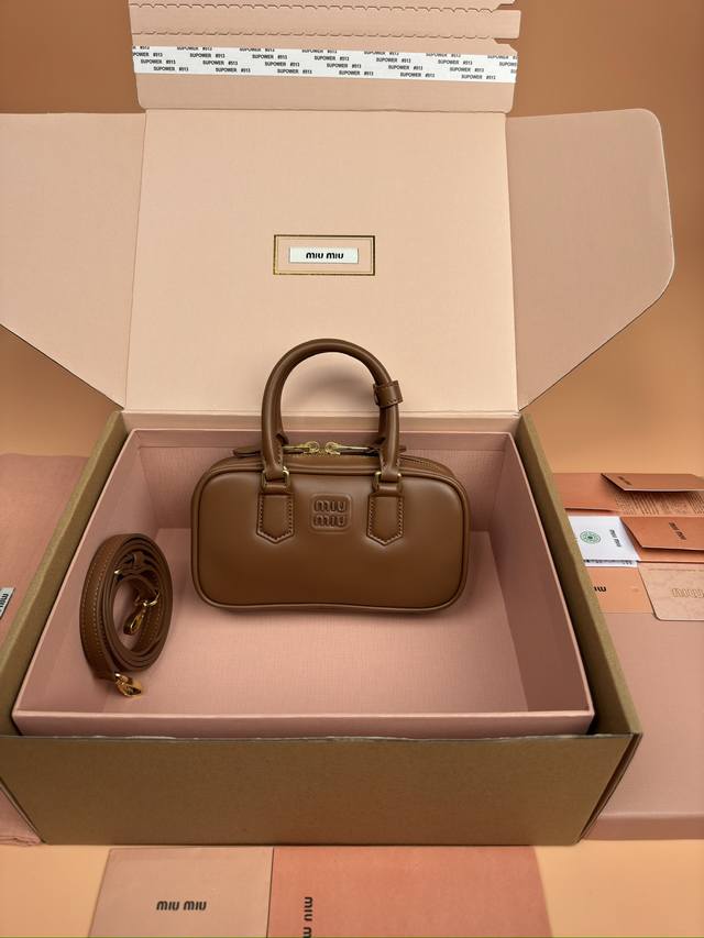 Original Leather 1070 With Picture Packaging Premium Hardware Original Leather A