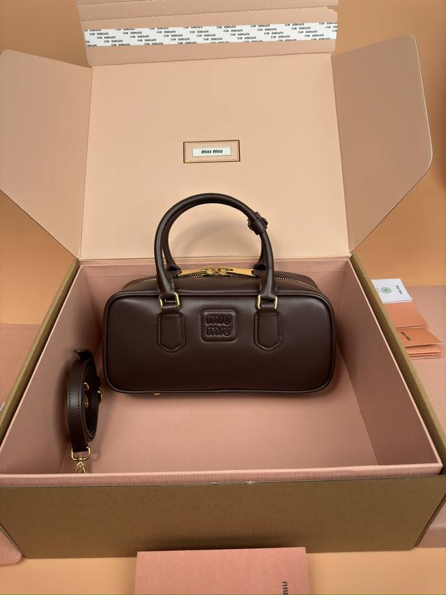 Original Leather With Picture Packaging Premium Hardware Original Leather Arcadi