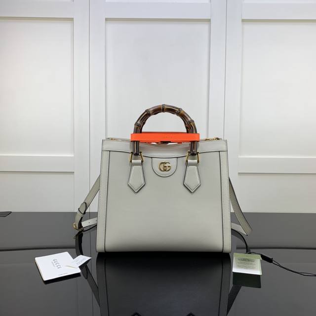 gucci New Counter Quality Original Leather Real Shot Model Number: 660195 Col