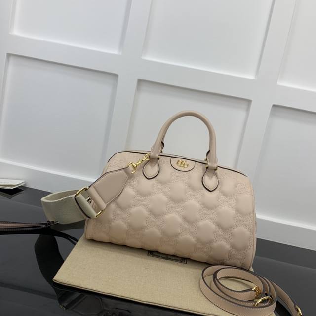 gucci New Counter Quality Top Original Leather Real Shot Model Number 702242