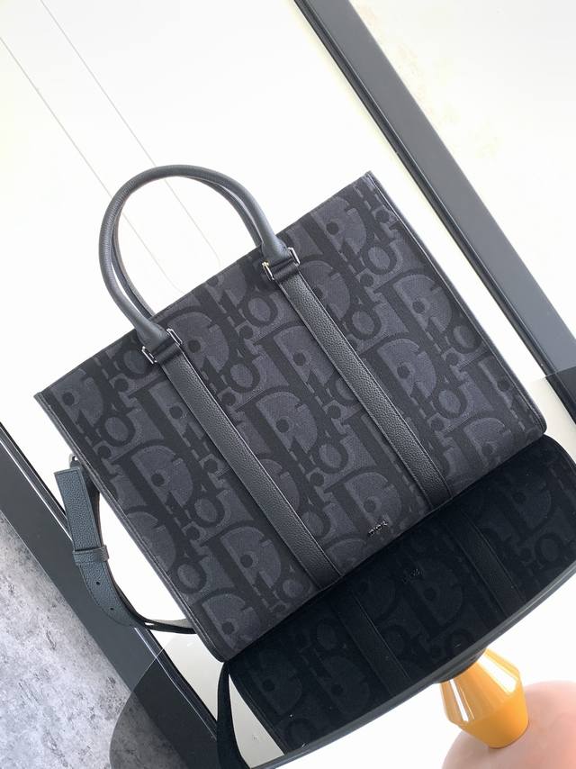 the East-West Bag Is A New Addition To The Spring 2024 Men's Collection. It E