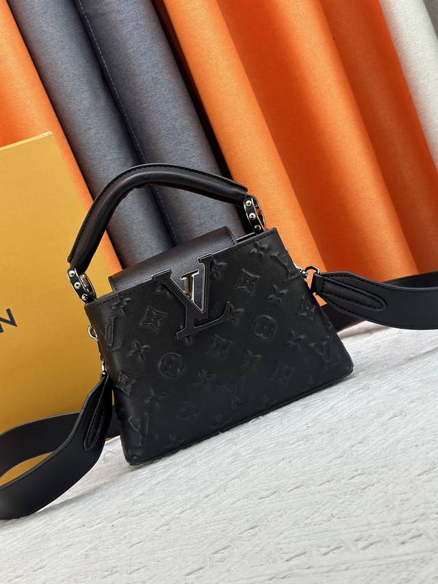 Exclusive Real Shot Of Black Embossed M59939 M94519 Gold Lettering Capucines Han