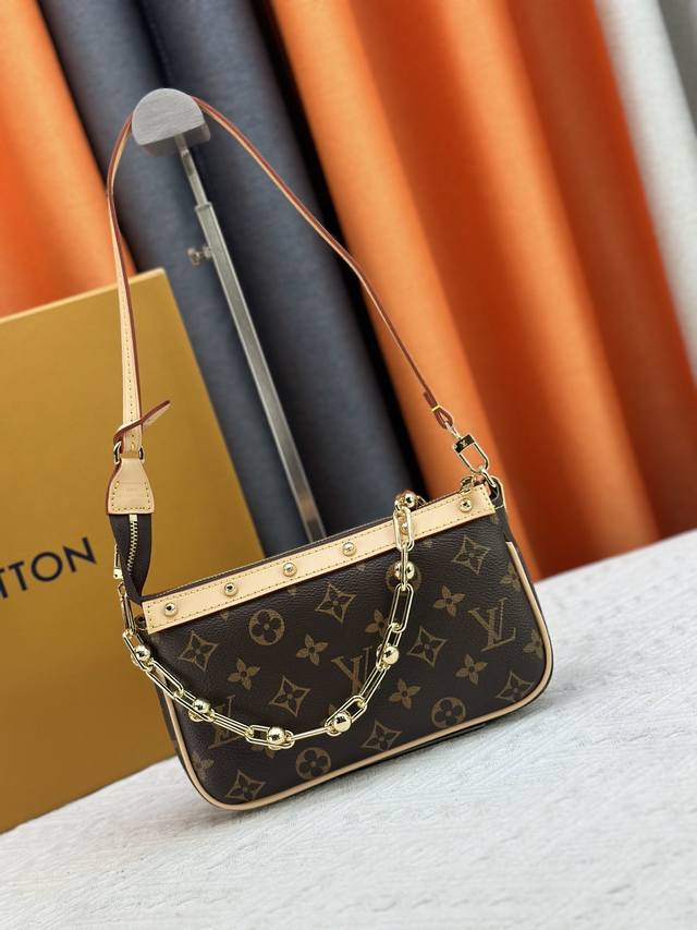 m13404 M13663 Black And White This Pochette Accessoires Handbag Is Made Of Co