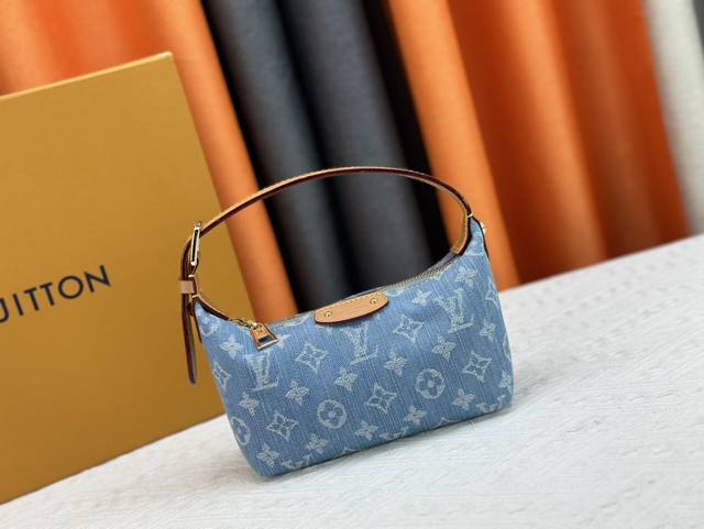 m82949 Official New Denim Imitation Original Version Hills Pochette Clutch Ma