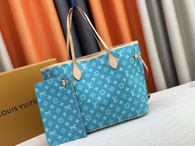 m40995 The Colorful Epi Leather Makes The Neverfull Medium Perfect For Everyd