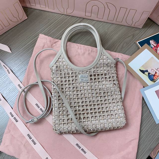 Genuine Grade 5Ba281 Miu's New Diamond Bag This Handbag Is Covered With A Geomet