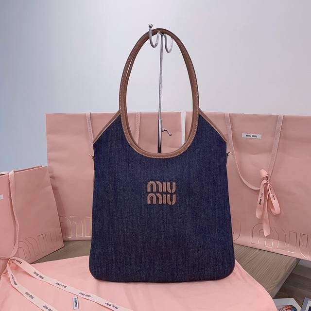Authentic Grade 5Bg231 Miu's New Isetan Limited Edition Tote Bag. The New Denim
