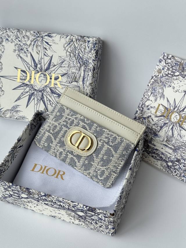 authentic Cardholder Blue Oblique Print Code: S2152 This 30 Montaigne Cardhol