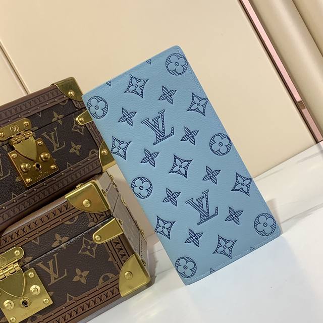 Top Original Brazza Wallet M14788 Blue This Brazza Wallet Is Made Of Monogram Sh