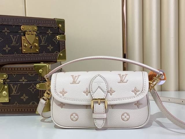 Top Original Nano Diane Baguette Handbag M13642 Cream Apricot Jacquard Reinterpr