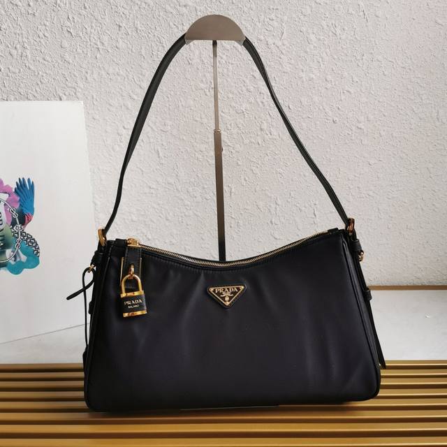 Top Original New Shoulder Bag 1Bc232 Arrived This Shoulder Bag Is Modern And Ver