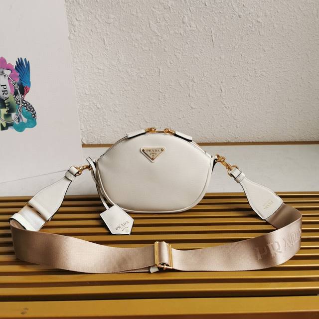 Top Original Single P New Shoulder Bag 1Bh212 This Leather Mini Handbag Highligh