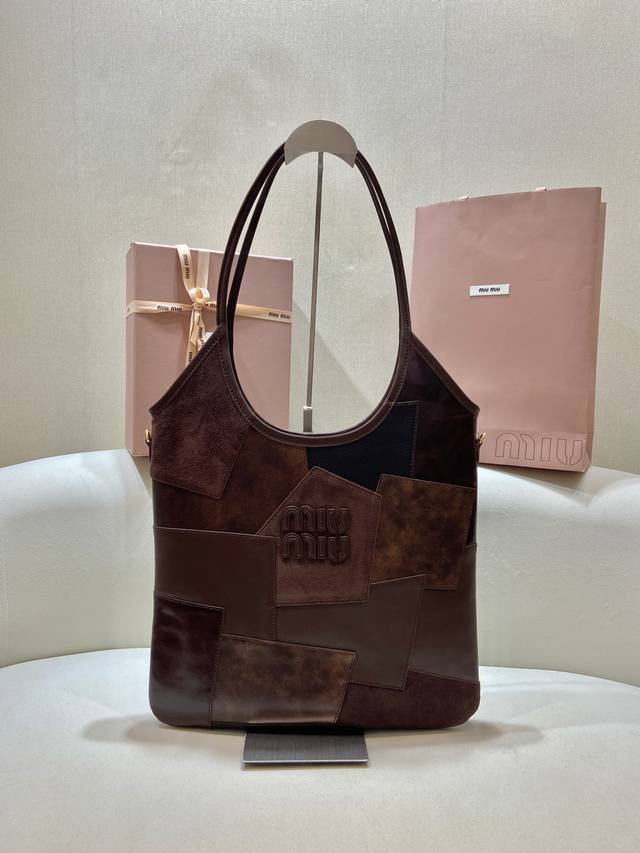 New 5Bg231 Large This Ivy Bag Has A Slightly Retro Style While Showing A Modern