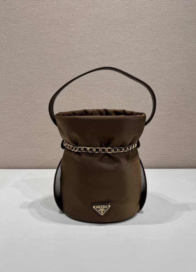 With Counter Packaging, New Catwalk Model 1Be088 Fortune Bucket This Fortune Buc