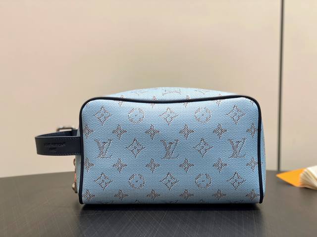 Factory Price P Top Original M14839 Blue Toiletry Bag Clutch New For The Season