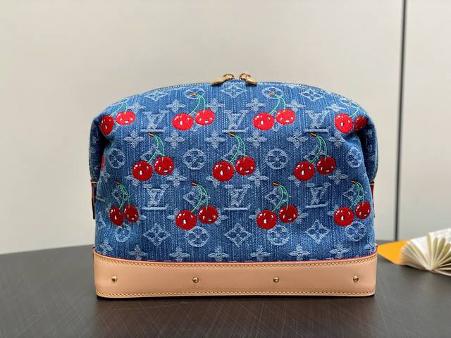Factory Price P Top Original M13995 Blue Denim Cherry Cosmetic Bag Pochette Cosm