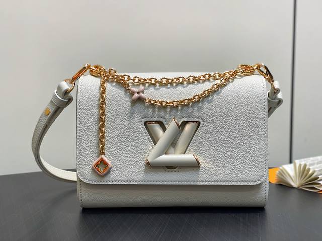 Factory Price P Top Original M14341 Beige Full Leather Twist Chain Bag New For T