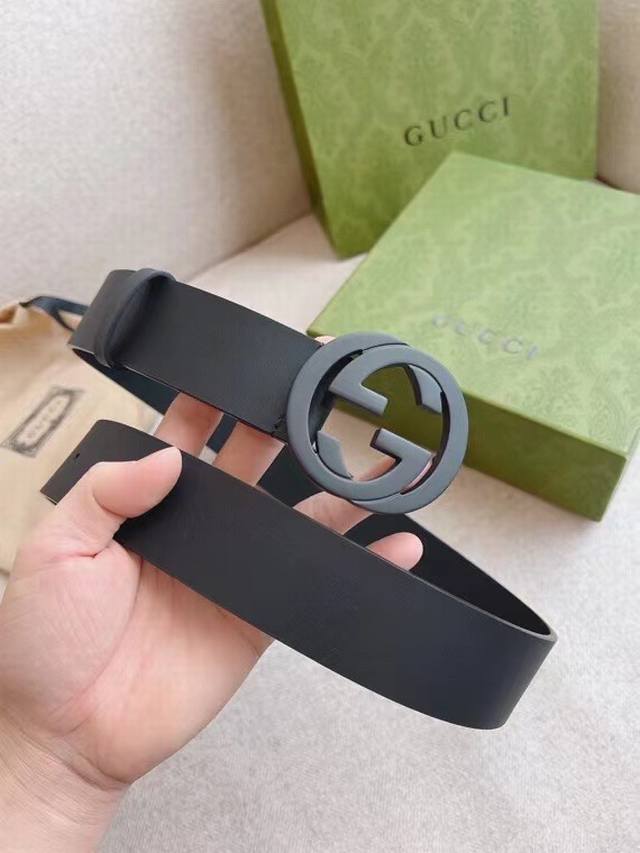 Interlocking Double G Buckle Belt Made Of Gucci Signature Leather With Heat Embo