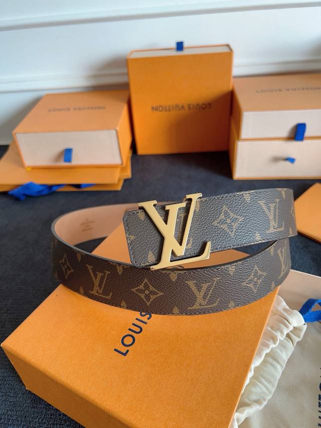 lv Classic Logo Buckle Belt Best Choice For Men, Can Be Worn With Trousers Or