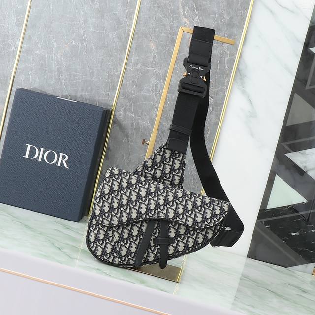 dior Men's Saddle Bag Comes With Authentic Matching Box Model 1Adpo093 Almond