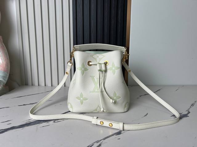 Top Original Single Home Real Shot M24048 N Ono Bb Handbag Matcha Green This N O
