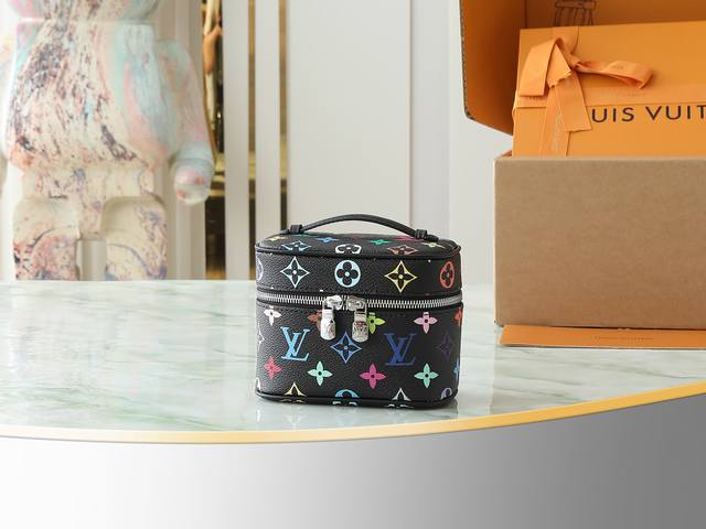 Top Original Single Home Shot M14033 Black Color Mini Cosmetic Bag Series Nice N