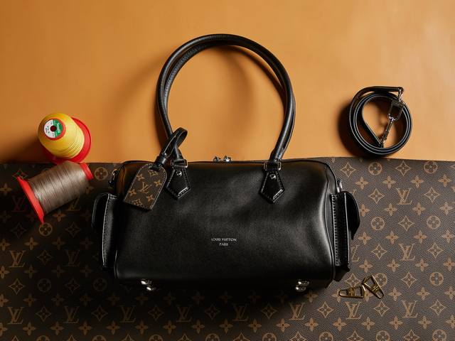 Top Original Single Home Real Shot Dynamic 163 Black M12934 This Speedy Cargo Ha