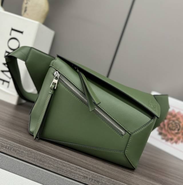 lw New Version New Small Classic Cowhide Puzzle Waist Bag *The Rectangular Sh