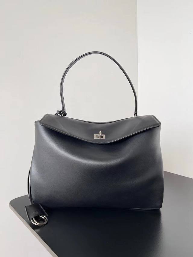 Balenciaga I Finally Got The Rodeo Soft Large-Profile Bag. I Immediately Feel La