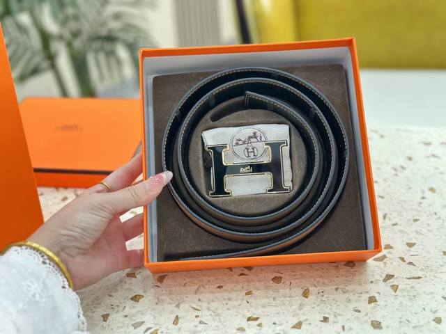 Hermes Original. Strong Brand Flavor. Made Of Top-Layer Cowhide. Durable And Sui