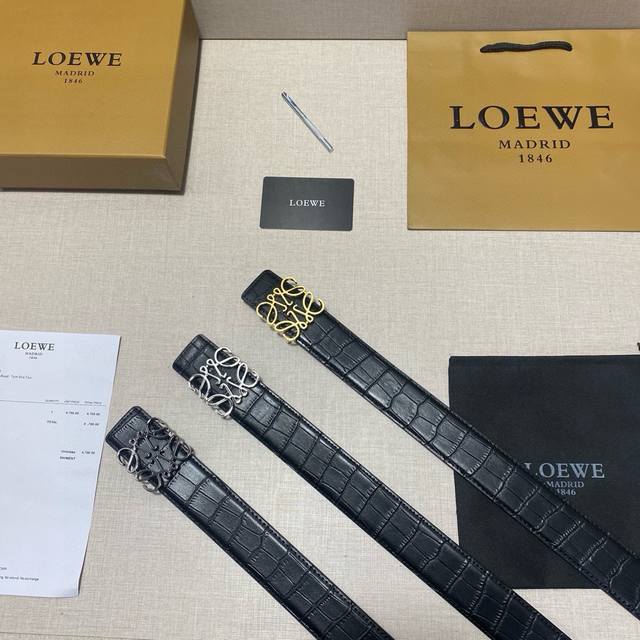 Brand Loewe Steel Buckle Grade Original Private Goods. Top Layer Cowhide Black B