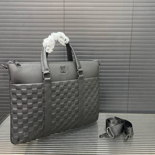louisvuitton Louis Vuitton Cowhide Briefcase Men's Bag Computer Bag Handbag C