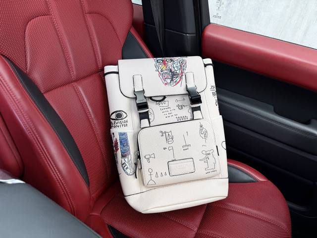 High-End Goods New Coach Backpack Coach Backpack Coach X Basquiat Track 27 Joint