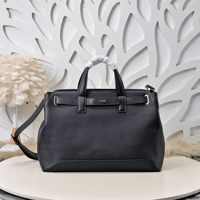 dior - Dior's Latest Handbag And Crossbody Bag. This Is The New Product Of Th